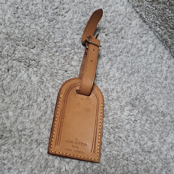 Louis Vuitton Brown Leather Bag Tag
